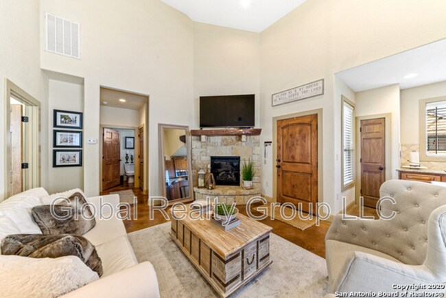 Building Photo - 1670 Gruene Vineyard Crossing