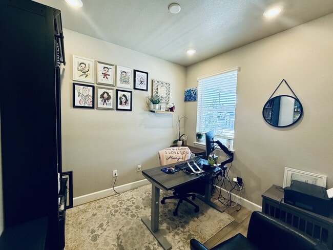 Building Photo - 3915 Red Valley Cir