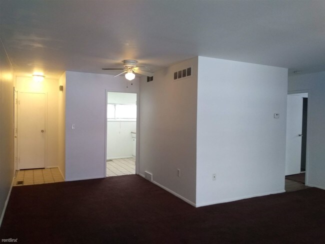 Building Photo - 56 W High St