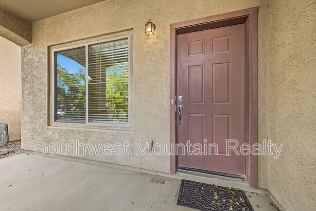Building Photo - 2346 N Monticello Dr