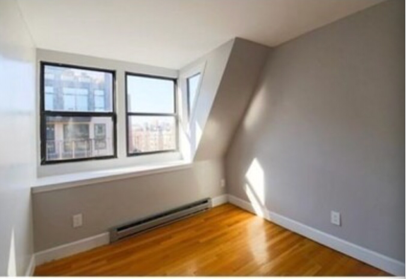 Building Photo - 471 Massachusetts Ave