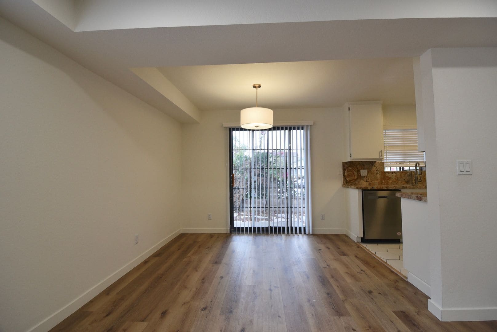 Building Photo - 14033 Bessemer St