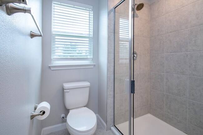 Building Photo - Stunning 3 Bed Townhouse for Rent in Lakewood Ranch! Spacious, Modern, and Move-In Ready!