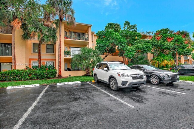 Building Photo - 9999 Summerbreeze Dr