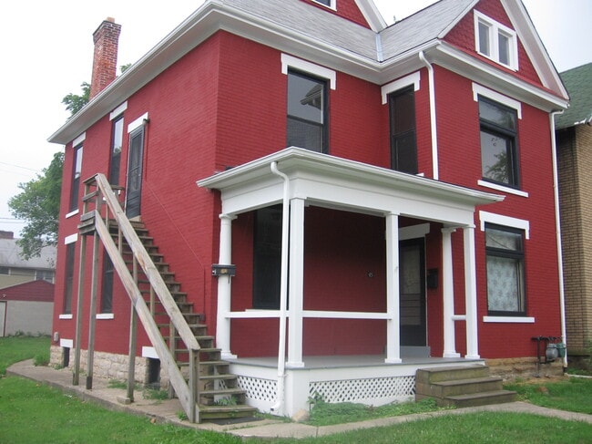 Building Photo - 45 1/2 E Duncan St