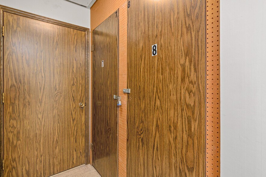 Building Photo - 802 Old Settlers Trl