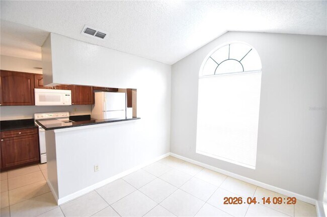 Building Photo - 8605 Mallard Reserve Dr