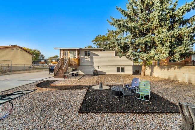 Building Photo - 3707 Kentucky Cir