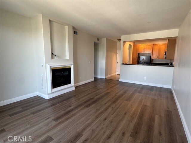 Building Photo - 555 Maine Ave