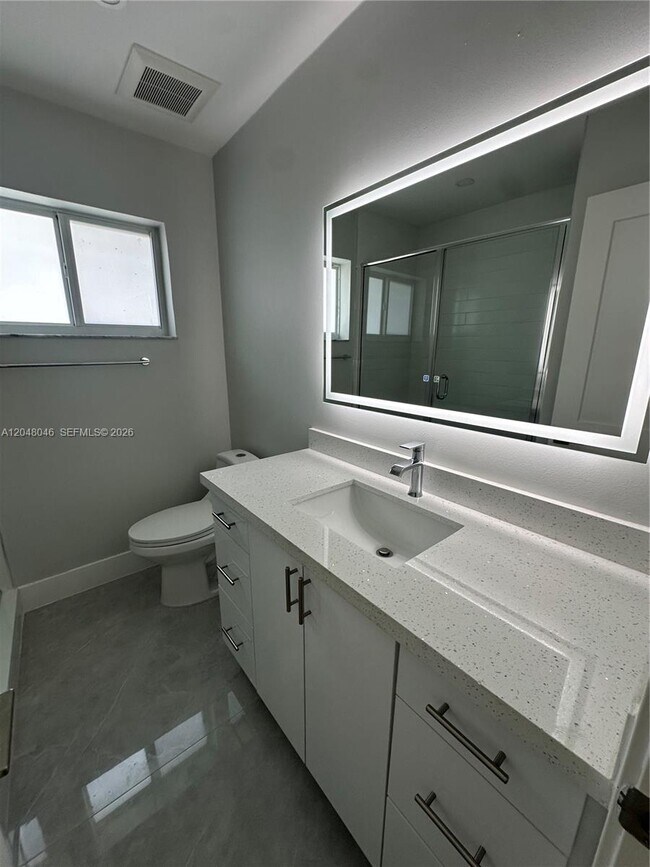 Building Photo - 10790 SW 66th Dr