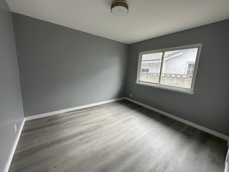 Bedroom - 11921 Waverly Dr