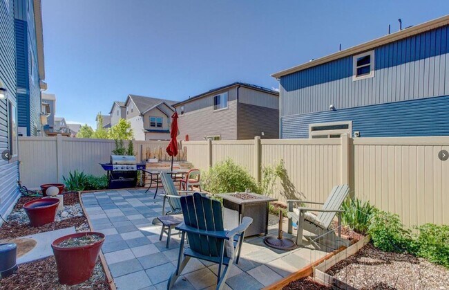 Building Photo - Long Realty & Property Management- Furnish...