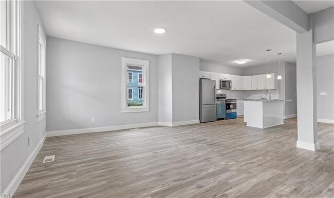 Building Photo - 1503 E Indian River Rd