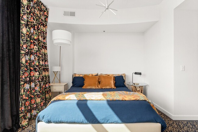 Building Photo - Fully Furnished Studio Condo at The Adelicia