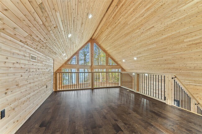 Building Photo - 8498 E Lake Rd