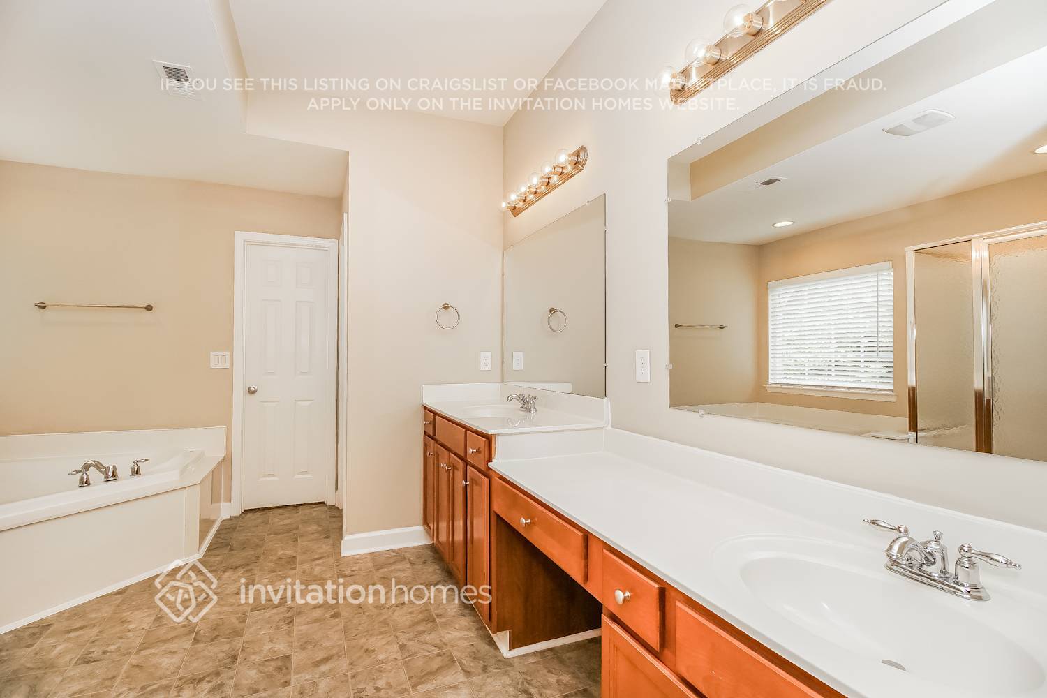 Building Photo - 224 Golden Valley Dr