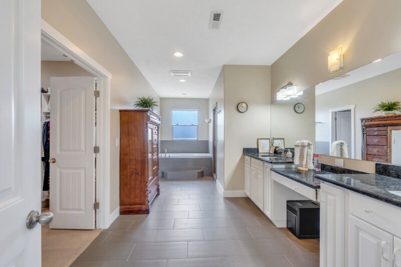 Building Photo - 758 W 375 N