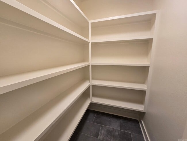 Building Photo - 5009 Springwood Cir