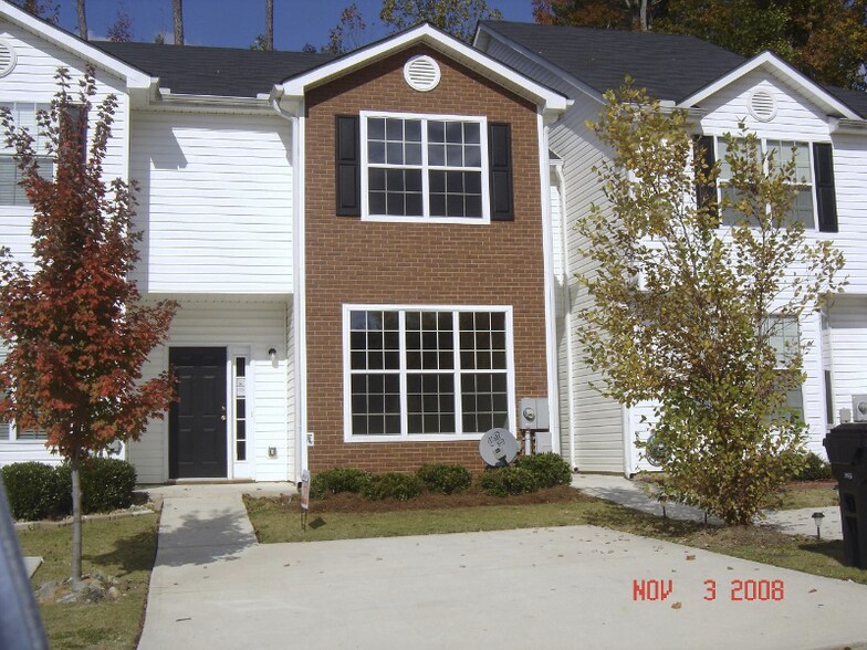 Primary Photo - 7684 Creekside Ln