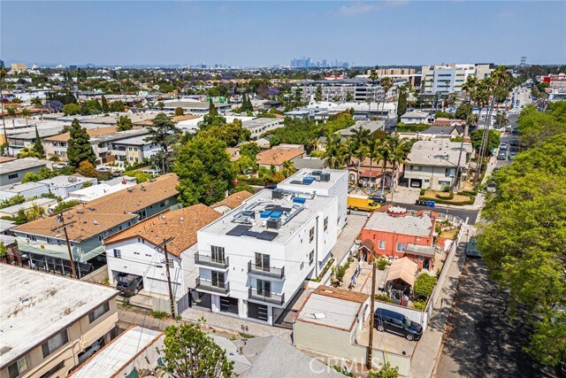 Building Photo - 2055 S Garth Ave