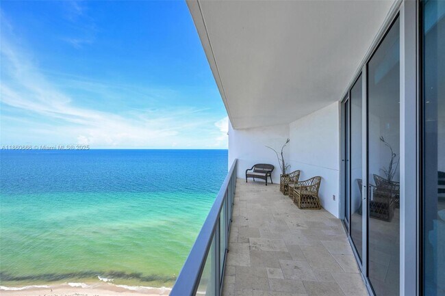 Building Photo - 3101 S Ocean Dr