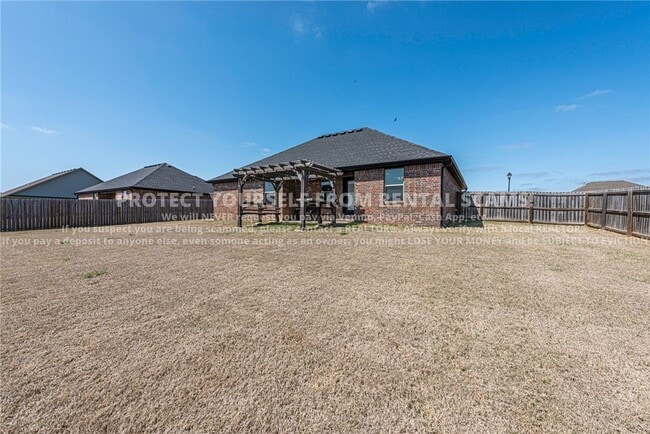 Building Photo - 1281 General McCrae Dr