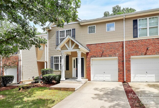 Primary Photo - 16919 Commons Creek Dr