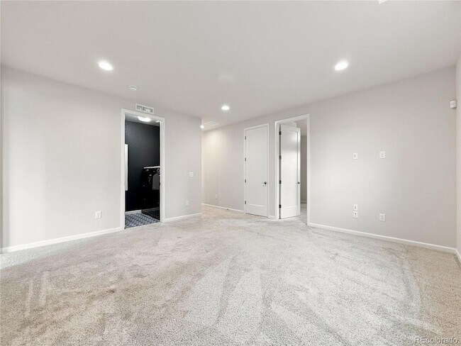 Building Photo - 9395 Antero St