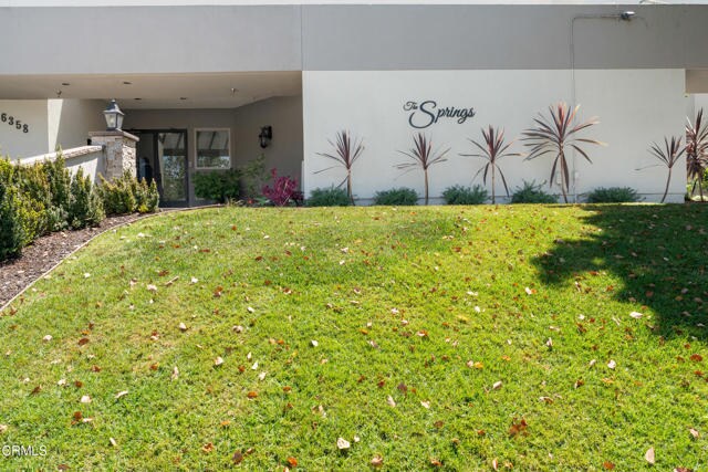 Building Photo - 6526 Lada Ave