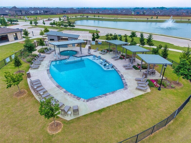 Building Photo - 2507 Henley Wy