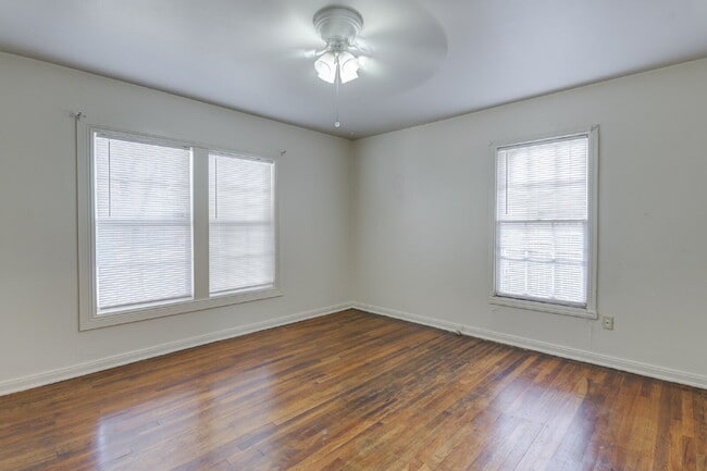 Building Photo - Four Bedroom in Tech Terrace or Three bed with extra space