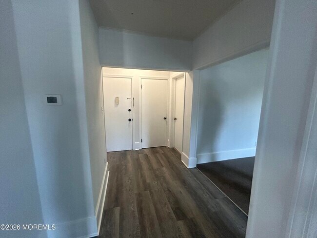 Building Photo - 1109 Lincoln Ct