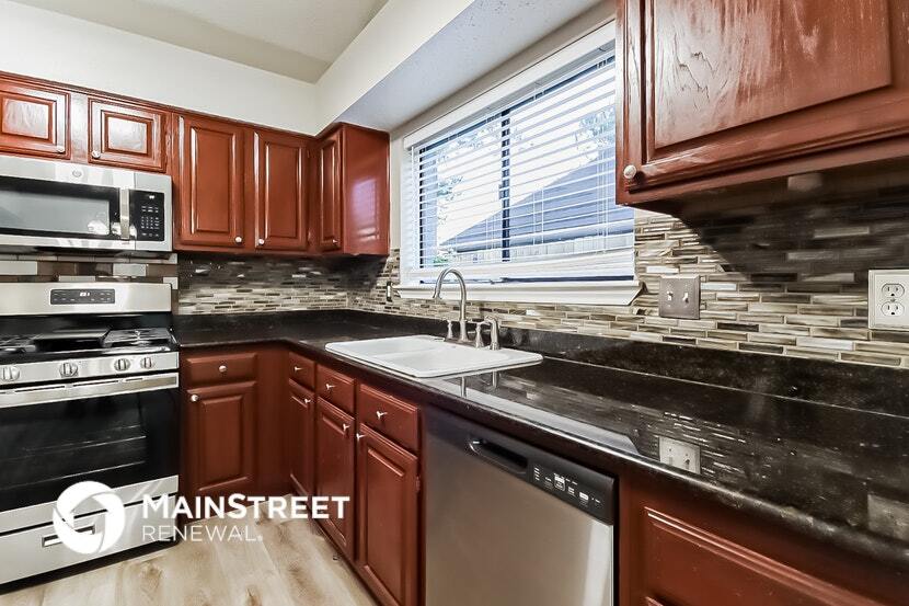 Building Photo - 2627 S Brompton Dr