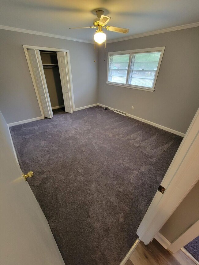 Building Photo - Spacious 3 Bed, 2 Bath Home in Graham, NC - Available for Rent!