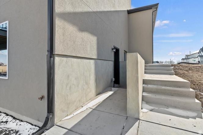 Building Photo - 1538 E Livi Ln