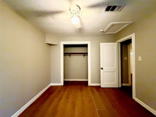 Building Photo - 4422 Mallow St