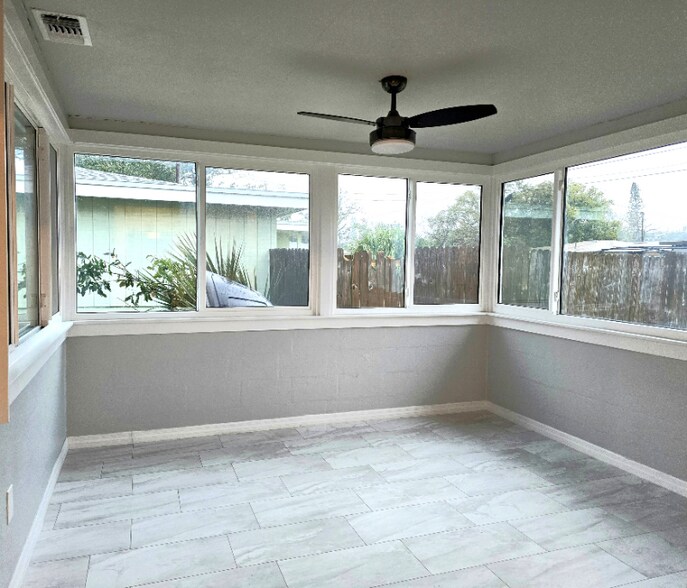 Building Photo - 5213 12th Ave S