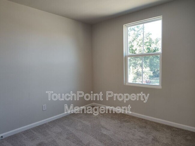 Building Photo - 8031 Sinnet Pl