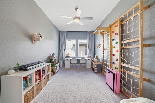 Building Photo - 256 Smoke Tree Cir