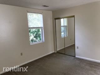 Building Photo - 2 br, 1 bath Apartment - 25 Main St B-2