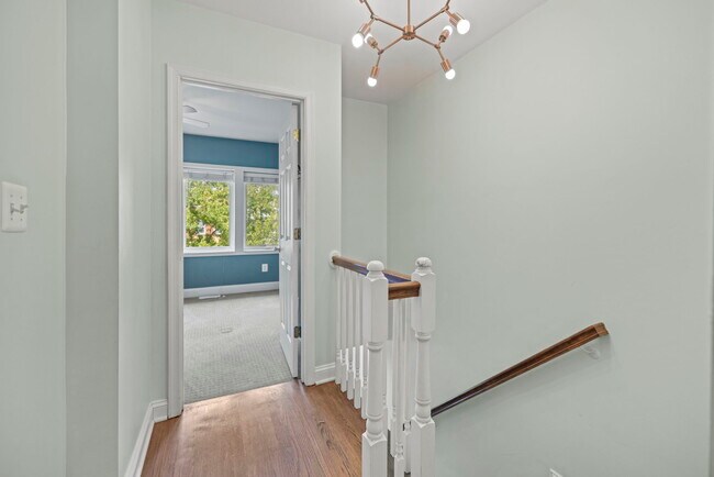 Building Photo - 1751 L St NE