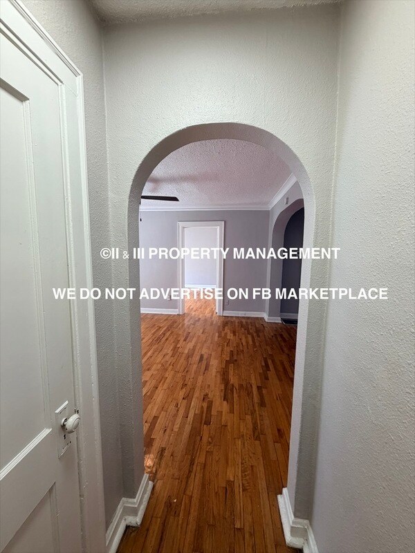 Building Photo - 4509 Roanoke Pkwy