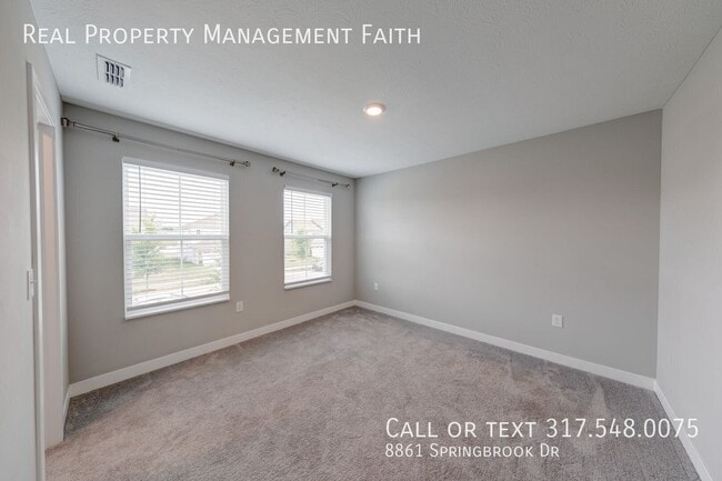 Building Photo - 8861 Springbrook Dr