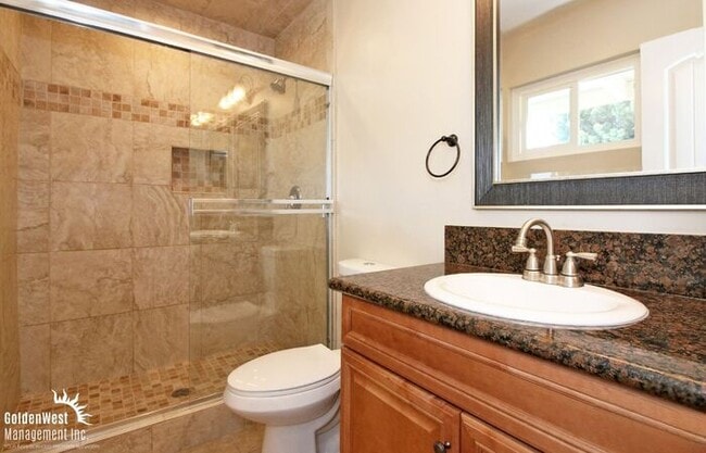 Building Photo - Spacious 2Bdm 2Ba Home in Cardiff – Walkin...