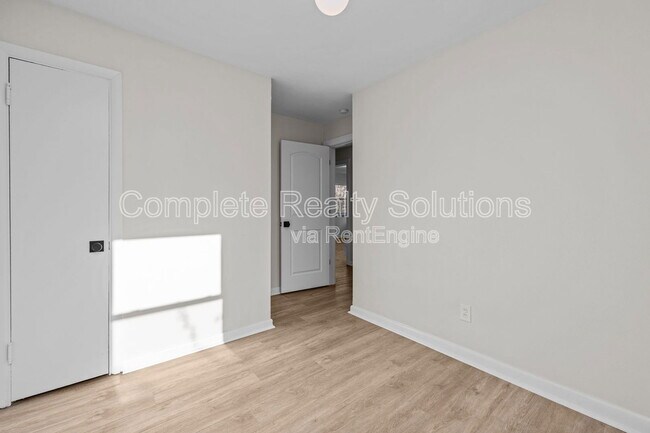 Building Photo - 1503 Wexford Ave
