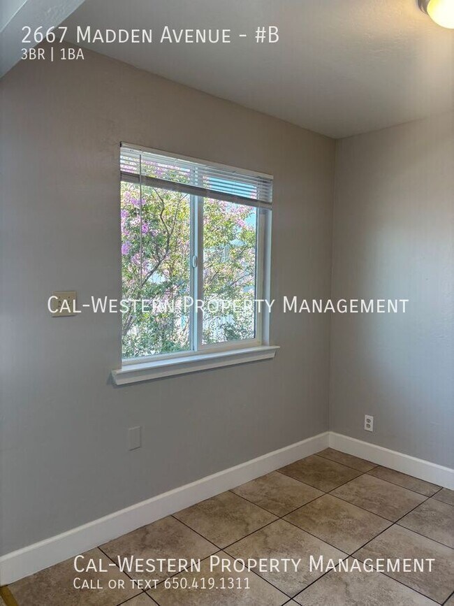 Building Photo - 2667 Madden Ave