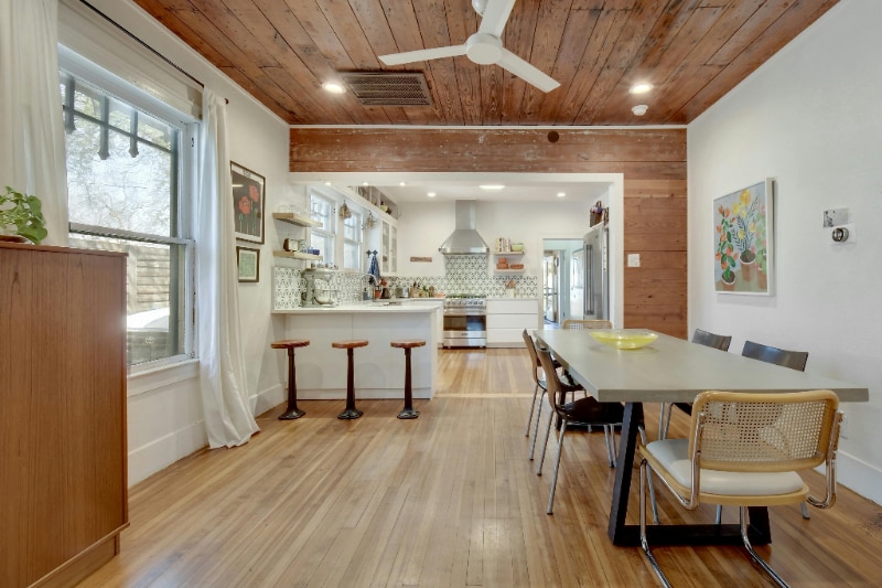 Building Photo - 2504 E Cesar Chavez St