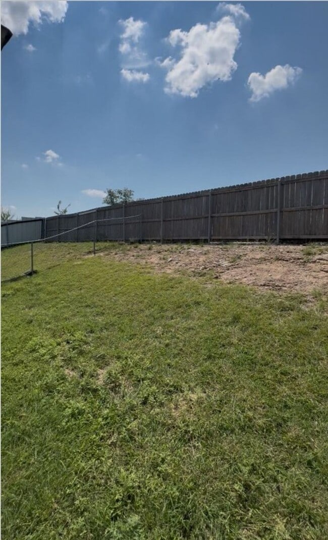 Building Photo - 1402 Powder River Dr