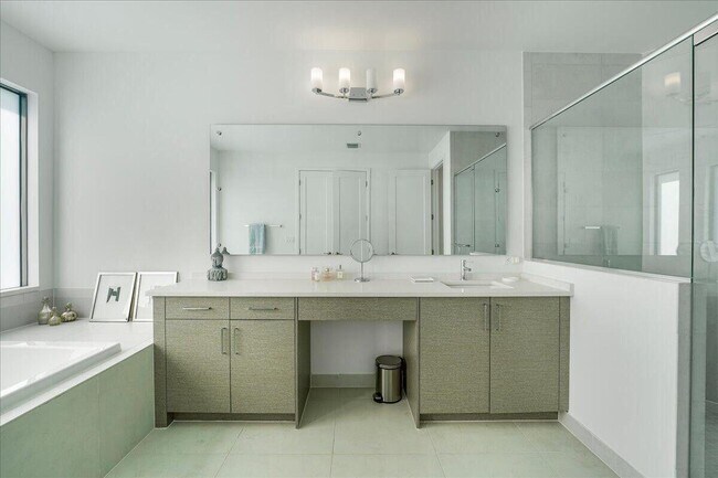 Building Photo - 17496 Sparkling River Rd