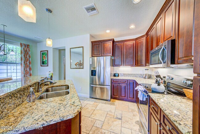 Building Photo - 104 Parrotfish Ln